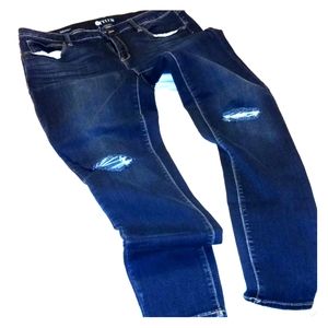 Blue Jean's with Wripped Knees and thigh fading